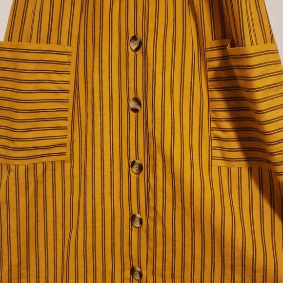 Gold and black button-down midi dress with pockets - Picture 2 of 3